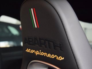 ABARTH 595C 1.4 t-jet Scorpioneoro 165cv auto 10
